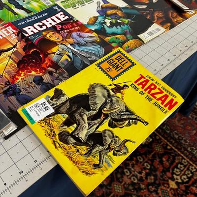 Mixed lot of COMICS