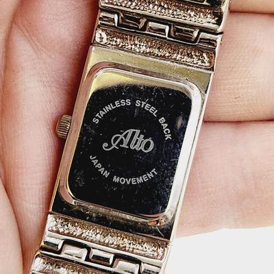 ALTO SILVERTONED RHINESTONE WOMENS CLASP WATCH