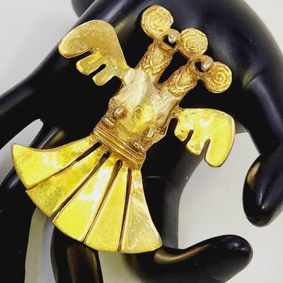 VINTAGE COLUMBIAN GOLD TONED DOUBLE HEADED EAGLE PROTECTIVE AMULET BROOCH