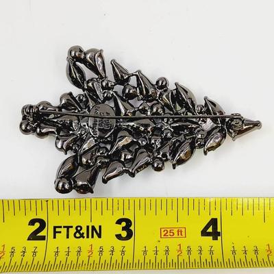 VINTAGE AVON 2006 AVON RHINESTONE CHRISTMAS TREE 3RD ANNUAL PIN BROOCH