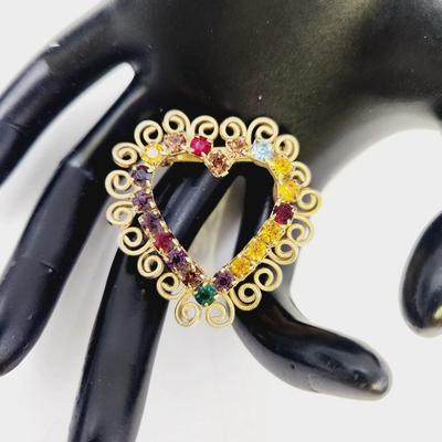 VINTAGE MULTICOLORED RHINESTONE FILIGREE GOLD TONED OPEN HEART BROOCH