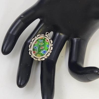 SILVER TONED GLASS PENDANT