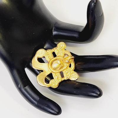 ALVA REPRODUCTION PRECOLUMBIA GOLD PLATED BIRD BROOCH