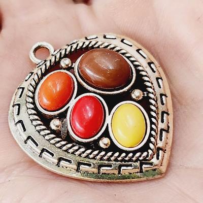SILVERTONED MULTI TONED STONE PENDANT