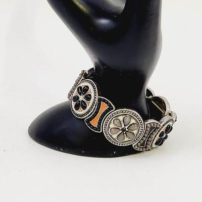DESIGNED SILVER TONED CIRCLE STRETCHY BRACELET