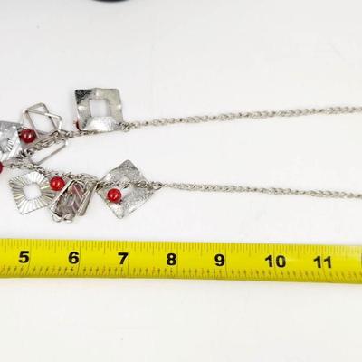 METAL SILVERTONED RED & CHAINED DESIGNED NECKLACE