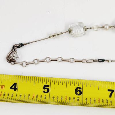 BEAUTIFUL SILVER TONED CHAIN & GLASS BEADED NECKLACE
