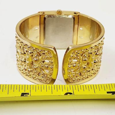 KESSARIS QUARTZ GOLD TONED & CRYSTAL INLAID HINGED WATCH