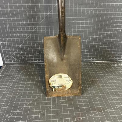 Flat Nosed Garden Spade 