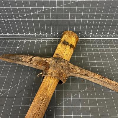 Wood Handled Pick 