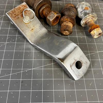 Hitch Balls and Mounts 