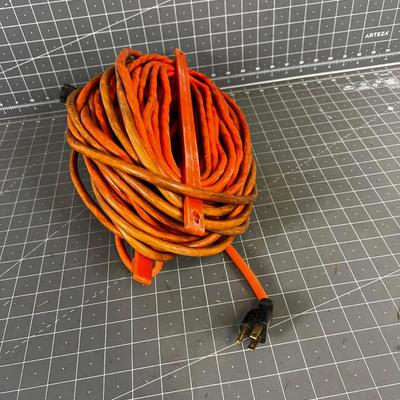100 Foot Extension Cord