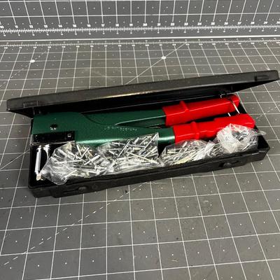 Pop Rivet Gun