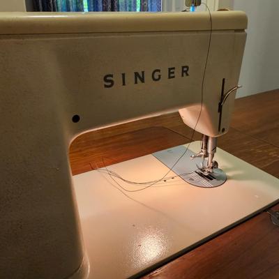 Singer Stylist Zig Zag Model 467 Cabinet Sewing Machine (BB-JS ...