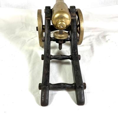 1351 Vintage Miniature Cast Iron & Brass Cannon