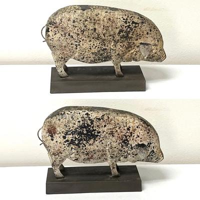Pair (2) ~ Metal Folk Art Pigs