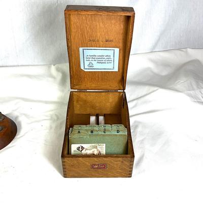 1352 Antique Wooden Weis Index Box & Brass Horseshoe Note Holder