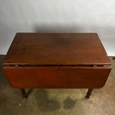1334 Antique Drop Leaf Table