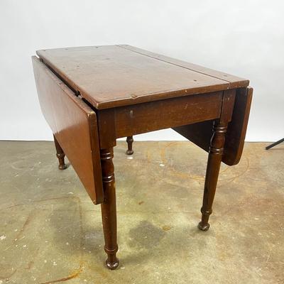 1334 Antique Drop Leaf Table