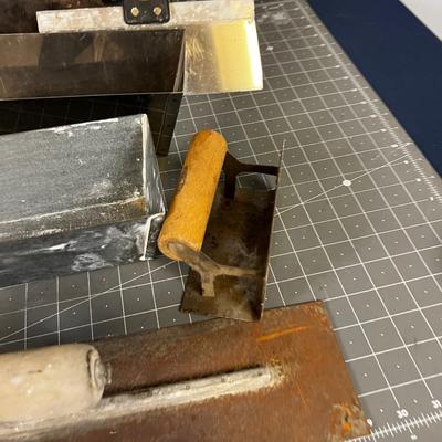Dry Wall Mudding Tools