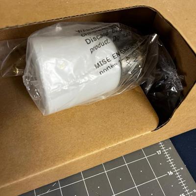 NEW Bathroom Vanity Light Fixture 