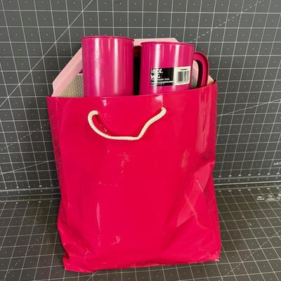 Pretty in Pink Picnic Plastic Place Settings