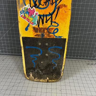 VINTAGE LOCALS ONLY SKATEBOARD. 