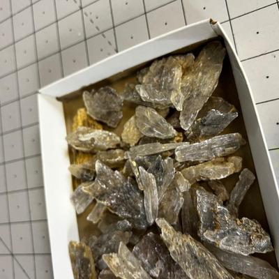 Crystals, Raw Selenite or something? 