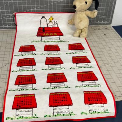 SNOOPY Calendar and Stuffy