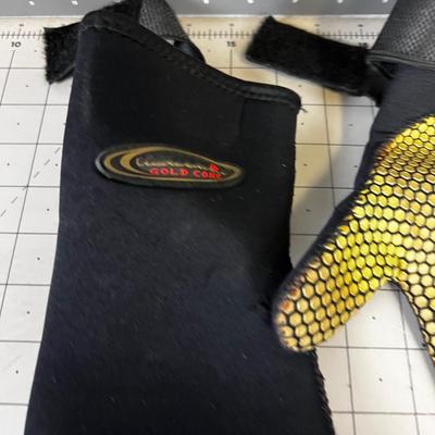 Scuba Gloves