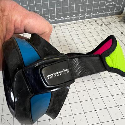Atomic Aquatics Mask Black & Blue