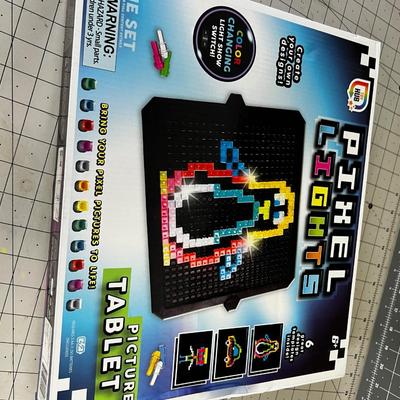 PIXEL Lights  Picture Tablet