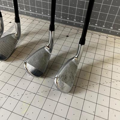 Cobra Super Lite Golfing Irons (4) 