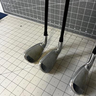 Cobra Super Lite Golfing Irons (4) 