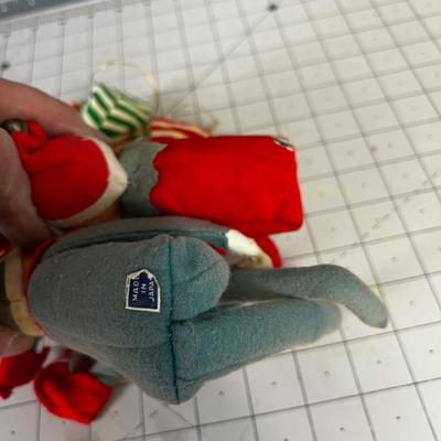 COLLECTIBLE Little Elf's for the Shelf