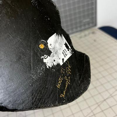 ART - Carved BEAR Signed Jeff Fleming 