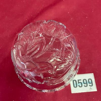 Floral tulip lidded bowl