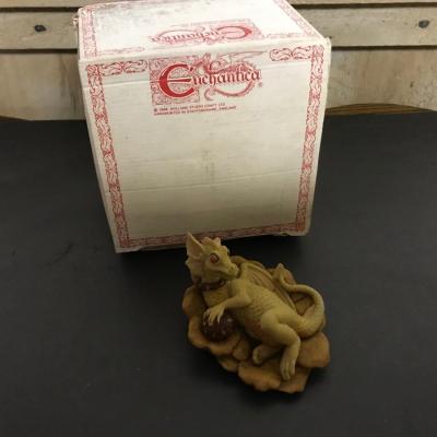 VINTAGE ENCHANTICA