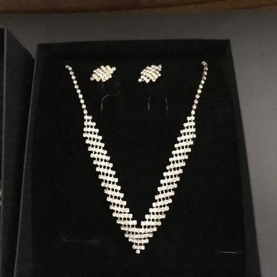 ESTATE JEWELRY