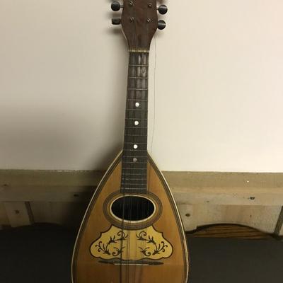 MANDOLIN