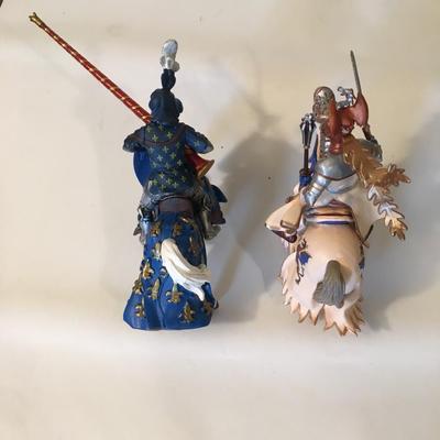 Papo knights on horses blue and cram set