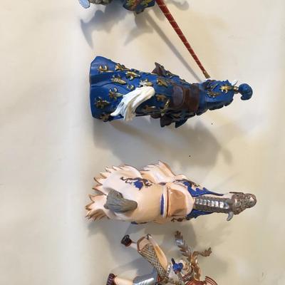 Papo knights on horses blue and cram set