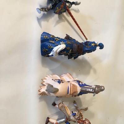 Papo knights on horses blue and cram set