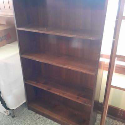 Nice sturdy wood bookshelf