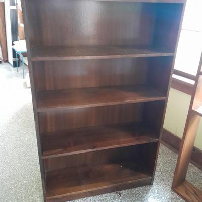 Nice sturdy wood bookshelf