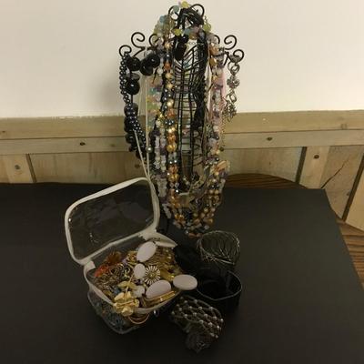 ESTATE JEWELRY