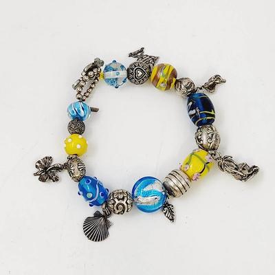 BEAUTIFUL ARTIST CRAFTED GLASS BEAD & SILVER TONED CHARM BRACELET/ ANKLET