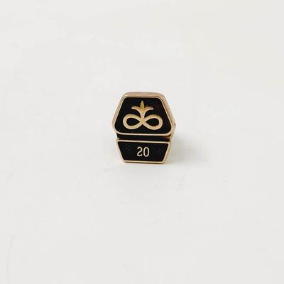 PIONEER SEED 10K GOLD LAPEL PIN