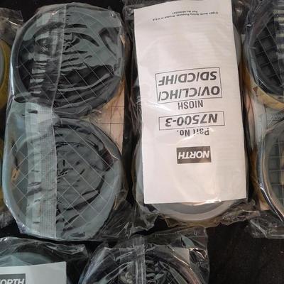 Honeywell NORTH safety Organic vapors respiratory replacement filters Different colors are different strengths. (3)