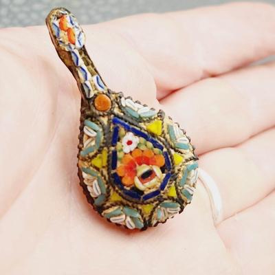 VINTAGE MICRO MOSAIC MANDOLIN PIN